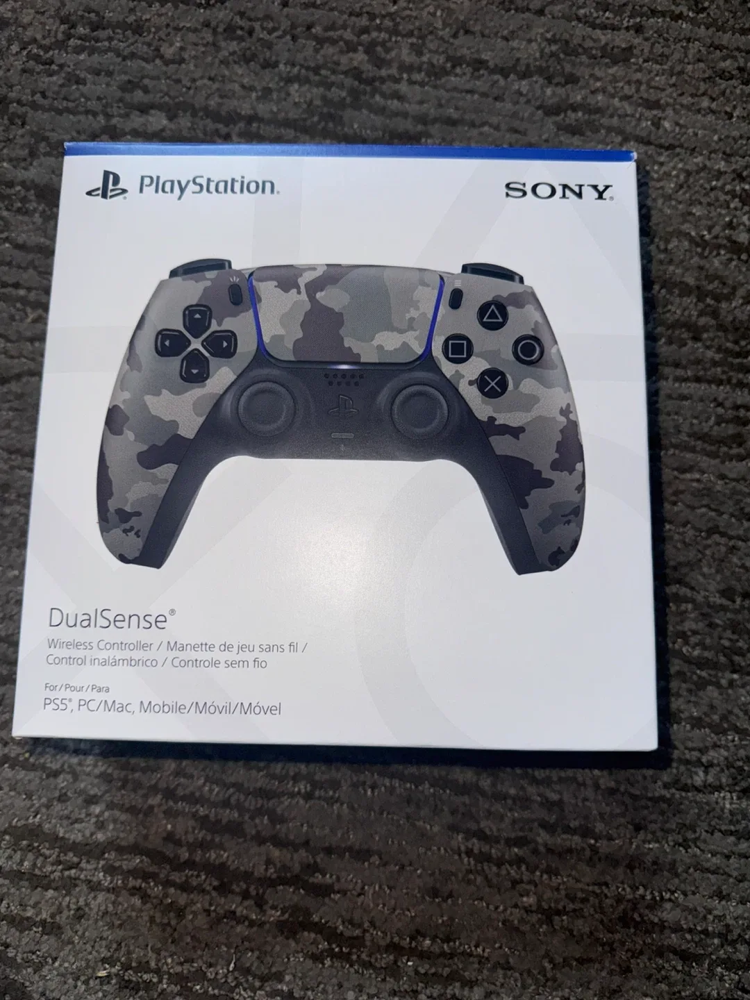 Brand new never been used PS4/PS5 gaming controller