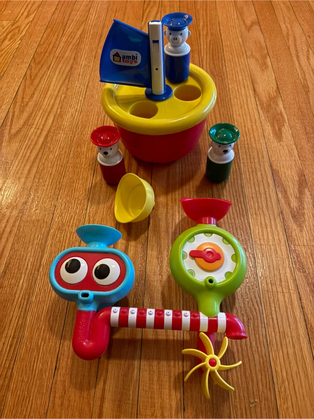 Ambi Bath Toys & Yookidoo Bath Toys Set