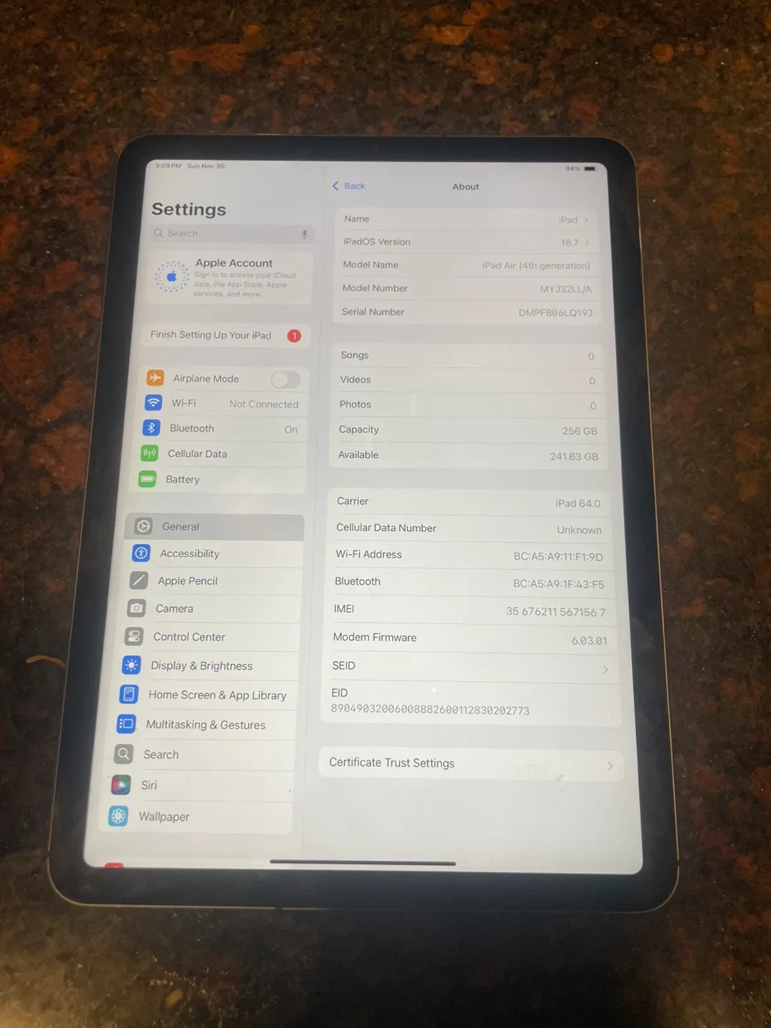 Apple iPad Air (4th Gen) 256GB