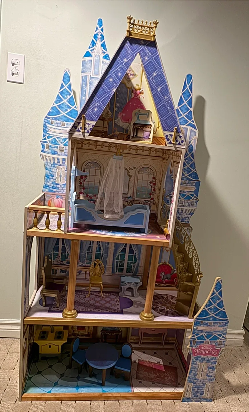 Disney Princess Wooden Dollhouse/Castle