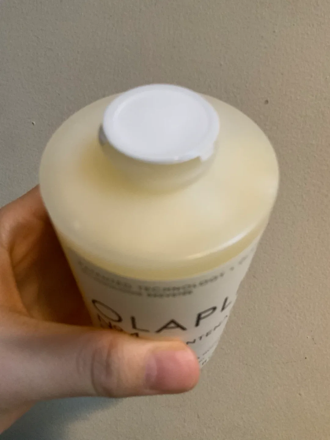 Unopened Olaplex No. 4 Bond Maintenance Shampoo 250ml image indicator(3)