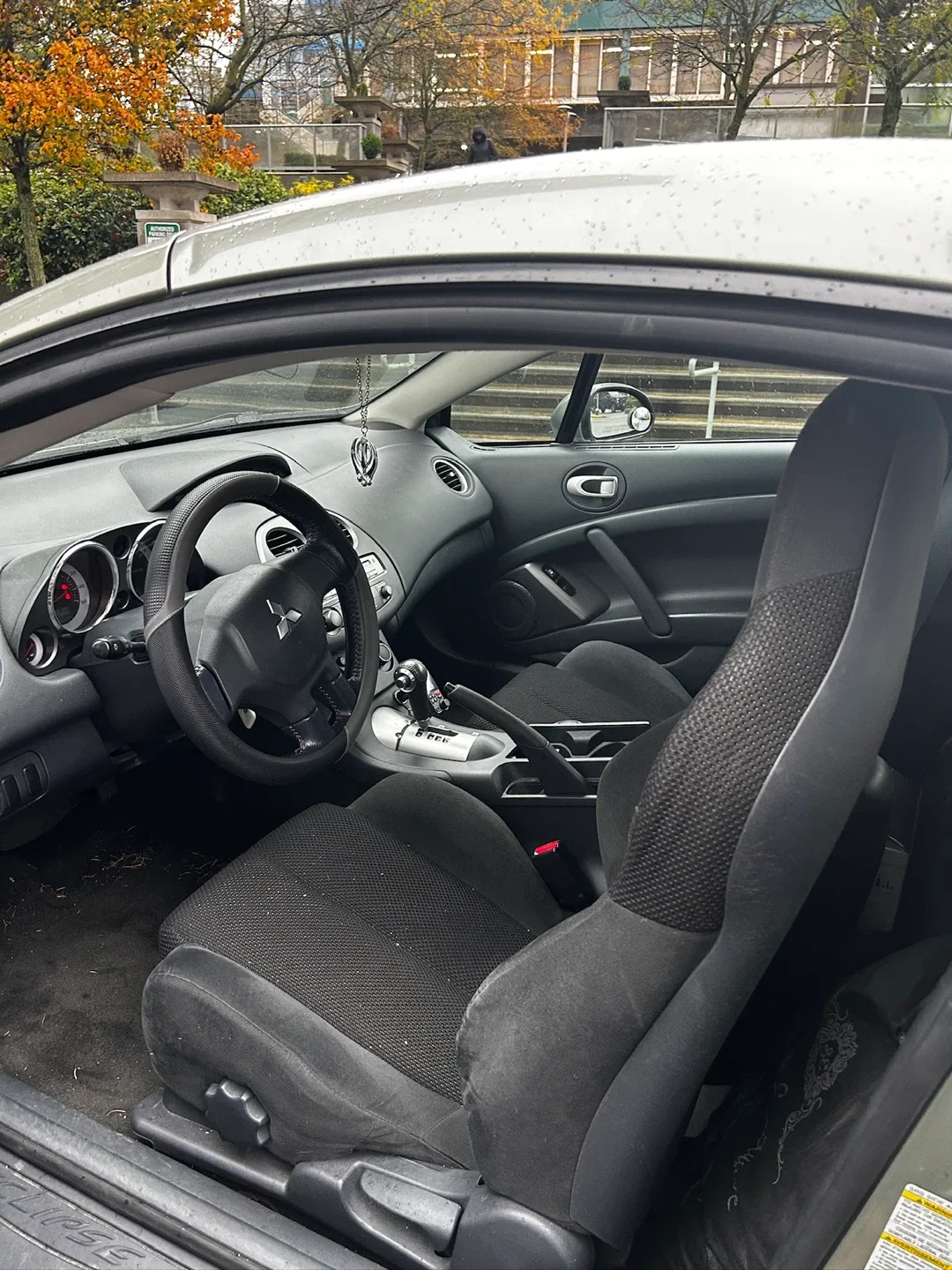 Mitsubishi Eclipse Coupe image indicator(2)