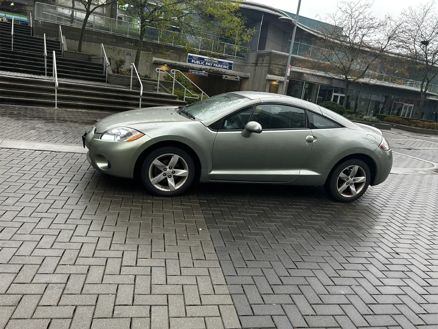 Mitsubishi Eclipse Coupe image indicator(5)