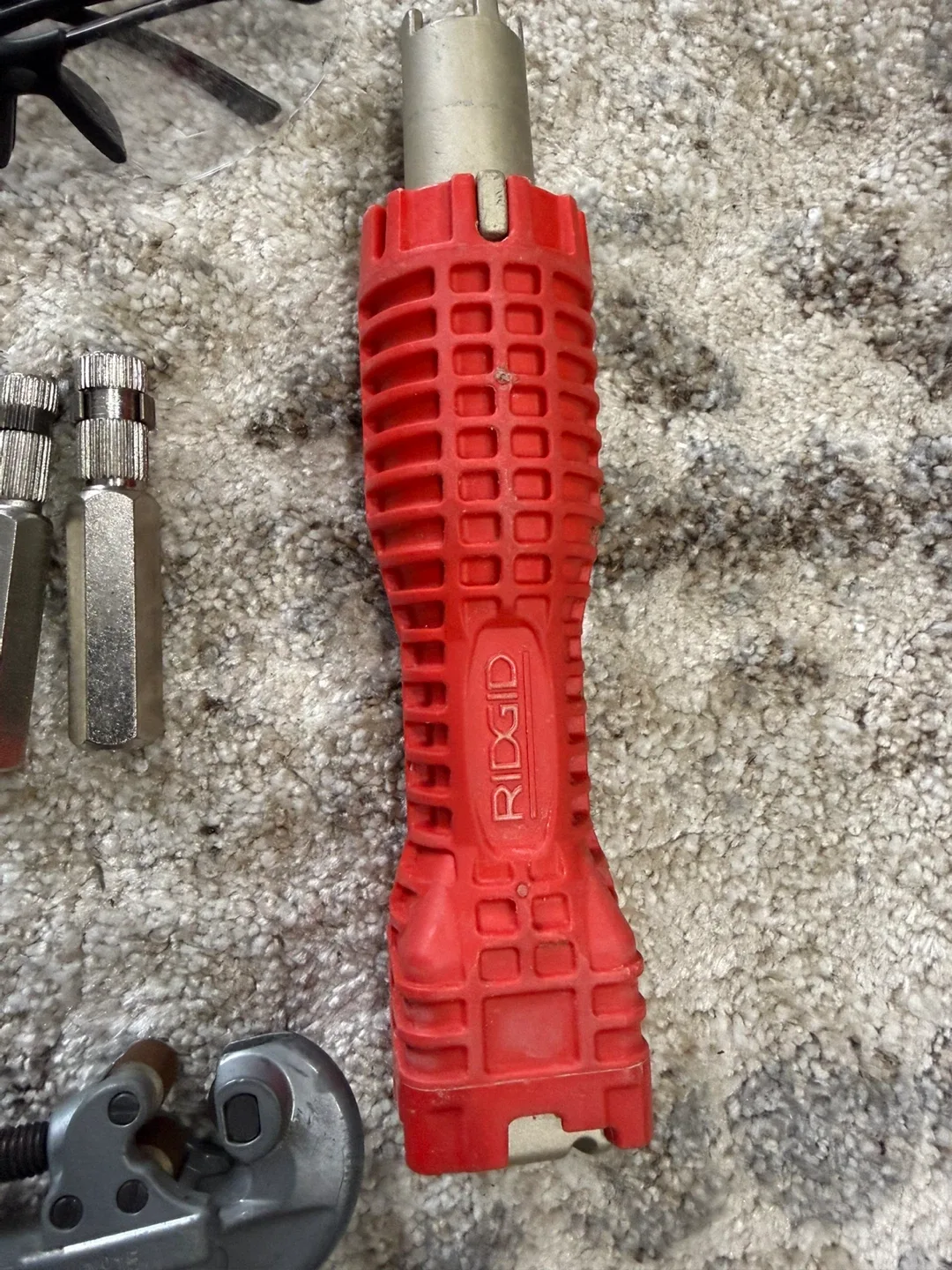 Variety of Plumbing Tools image indicator(3)