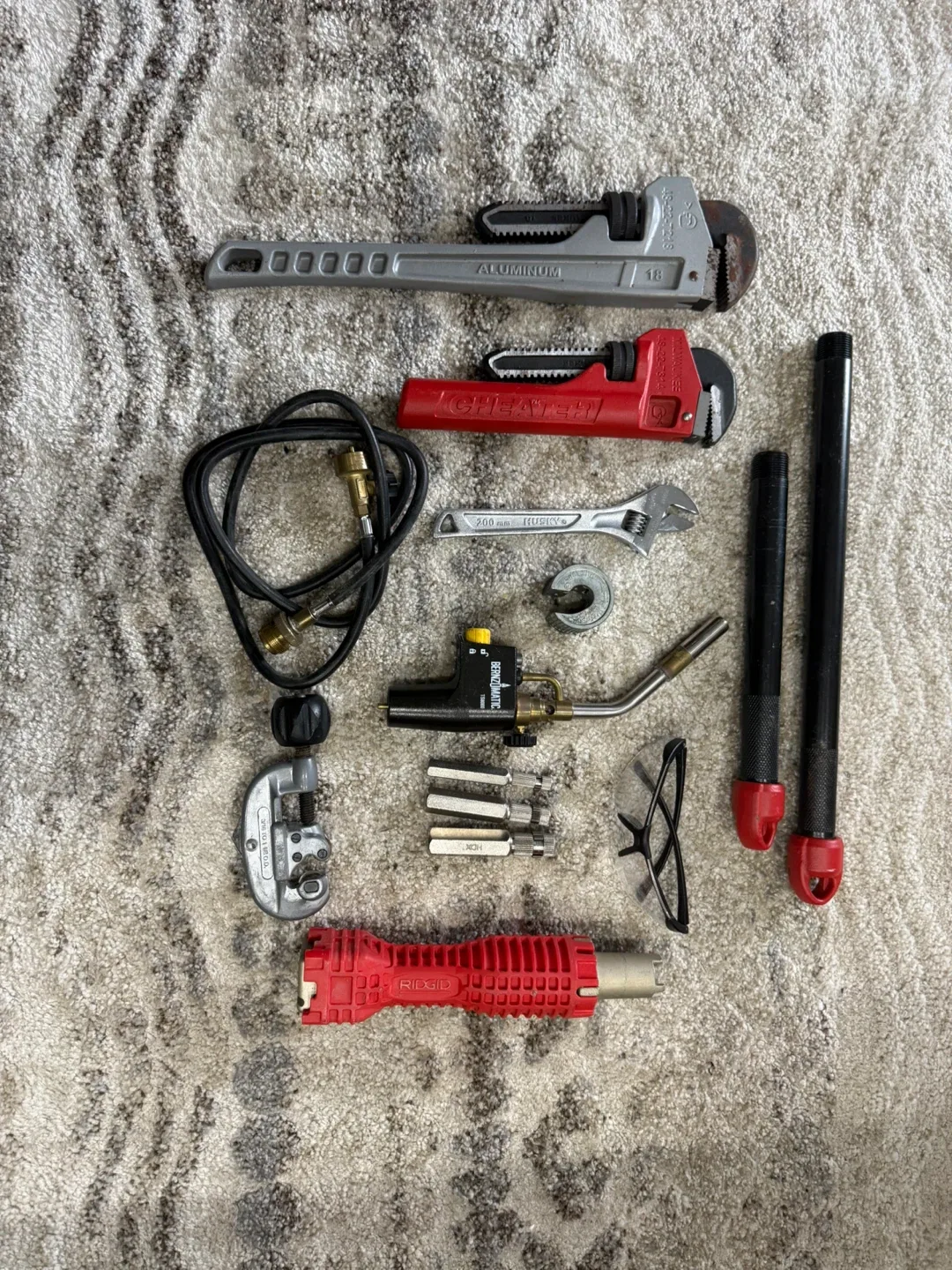 Variety of Plumbing Tools image indicator(7)