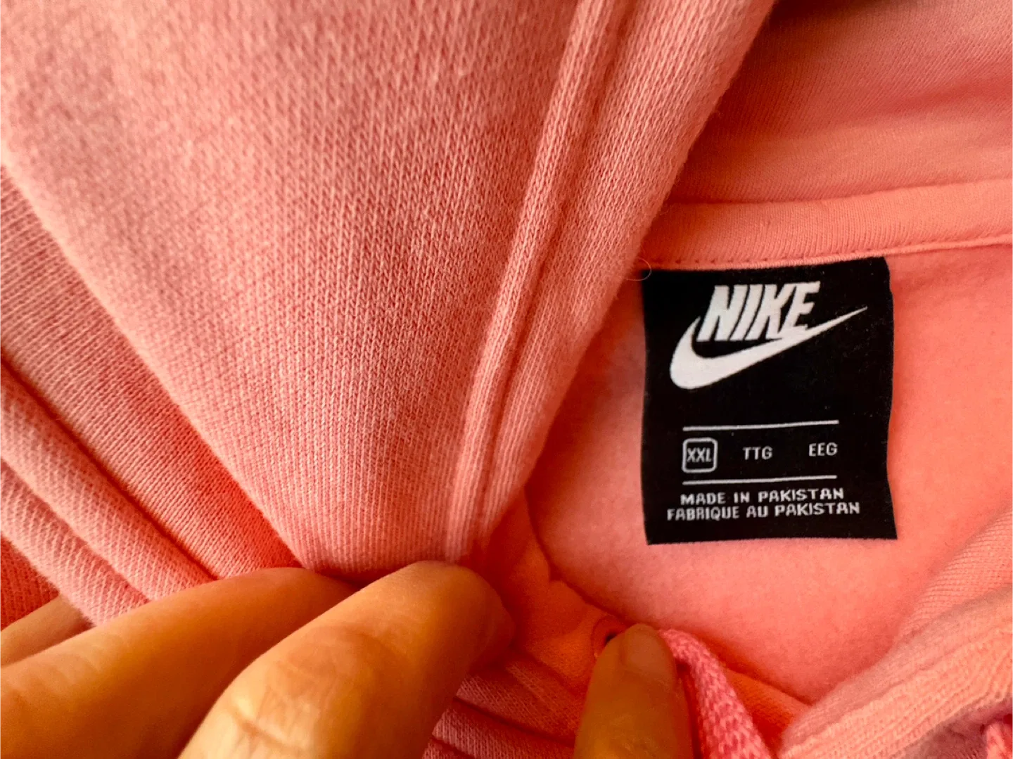Nike Pink Hoodie - Size XXL image indicator(3)