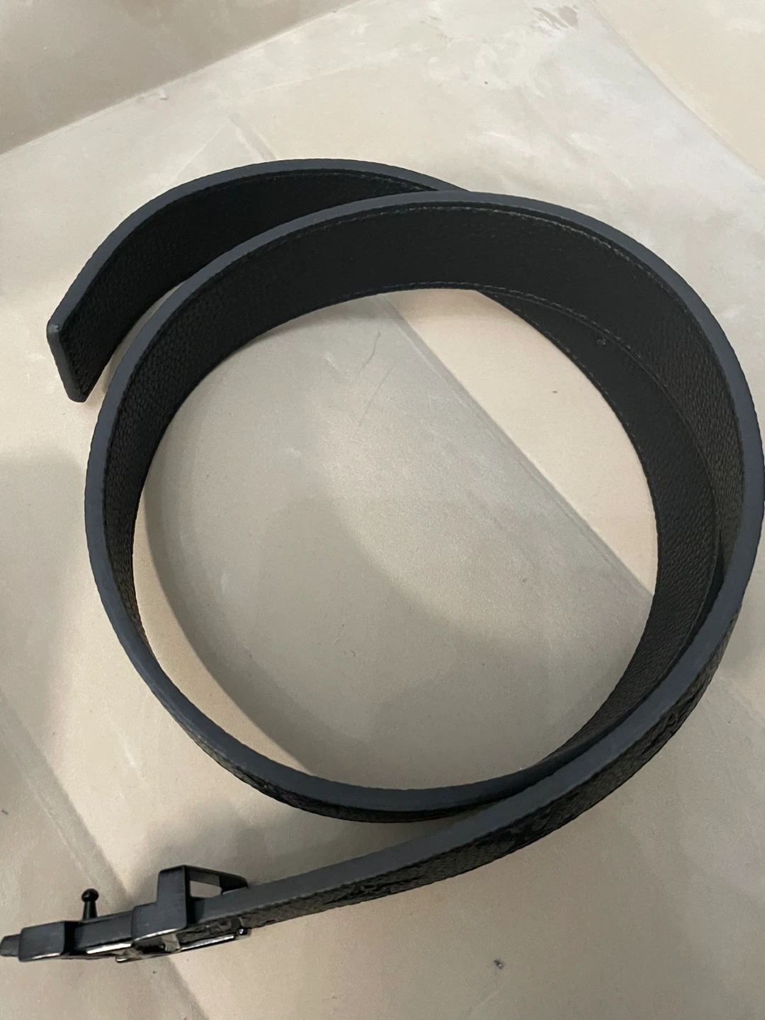 Louis Vuitton Black Leather Belt - photo 2