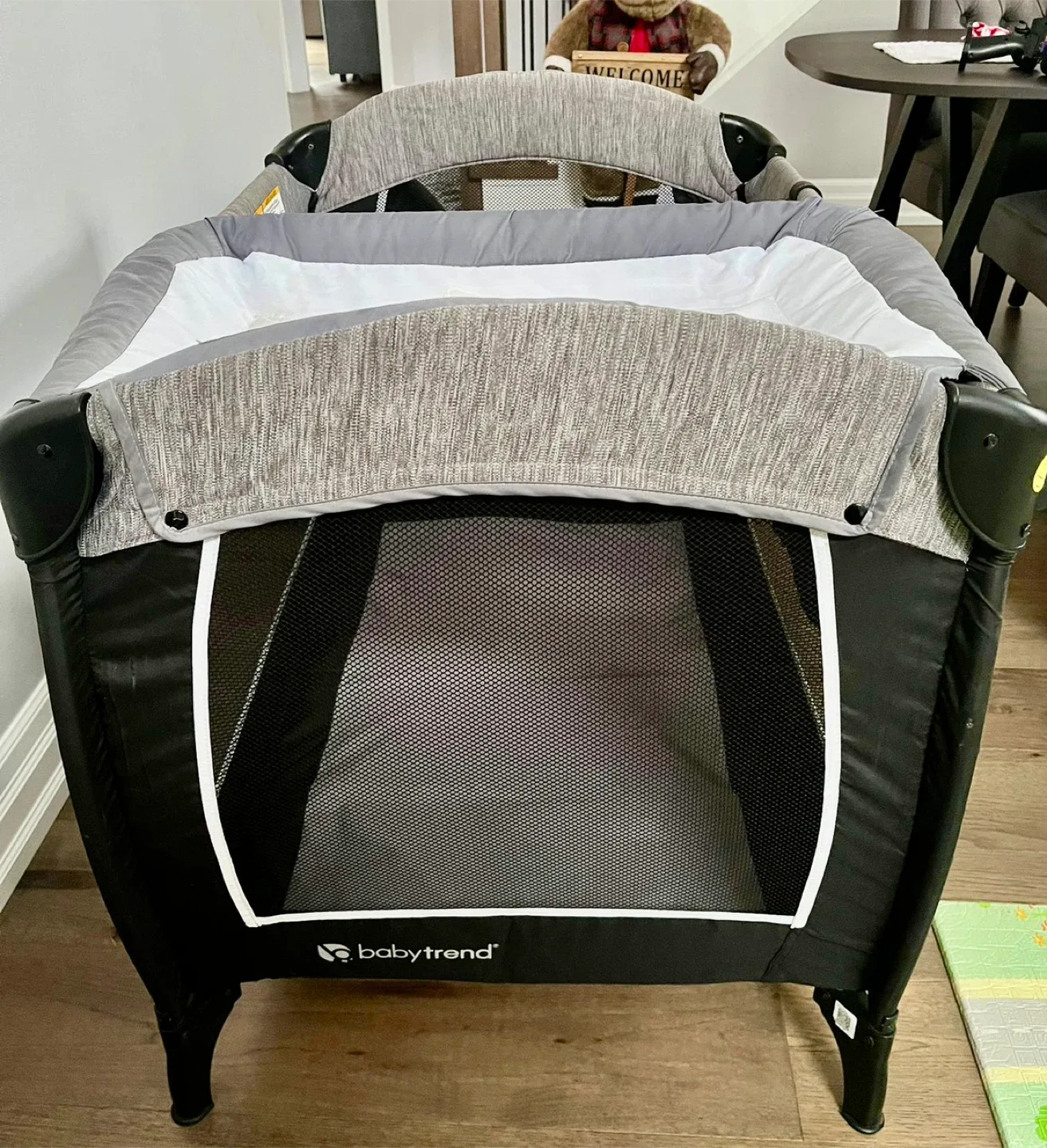 Baby Trend Playard with Bassinet & Canopy image indicator(4)