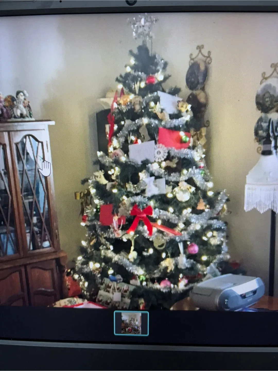 6’ Christmas Tree with lights