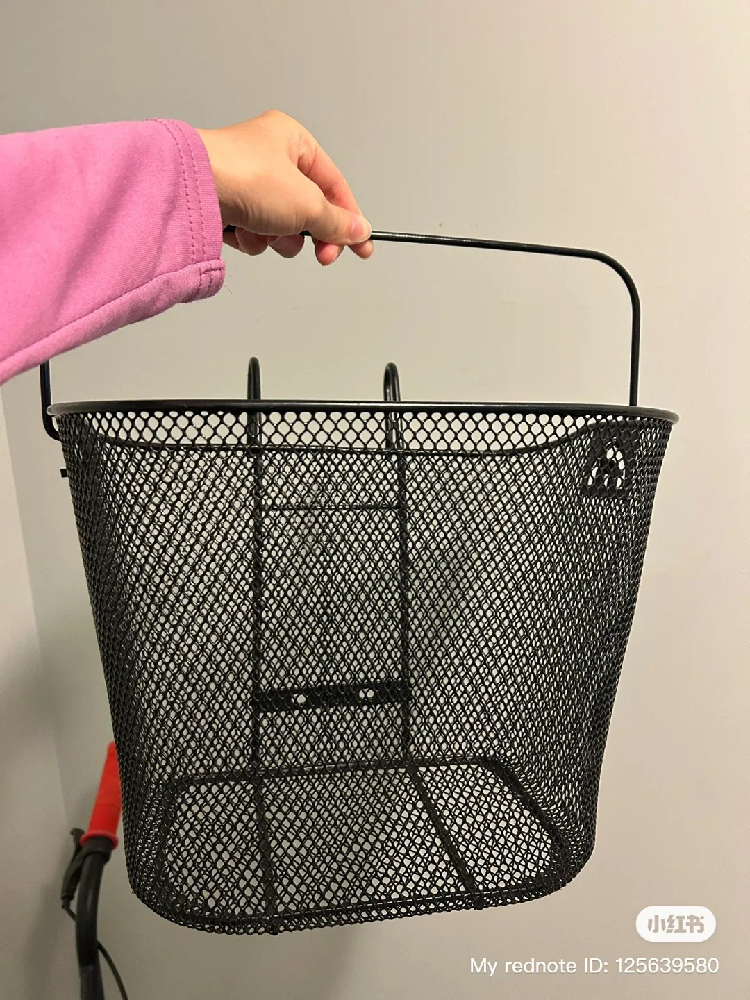 Capix Bike with Baskets & Pump image indicator(4)