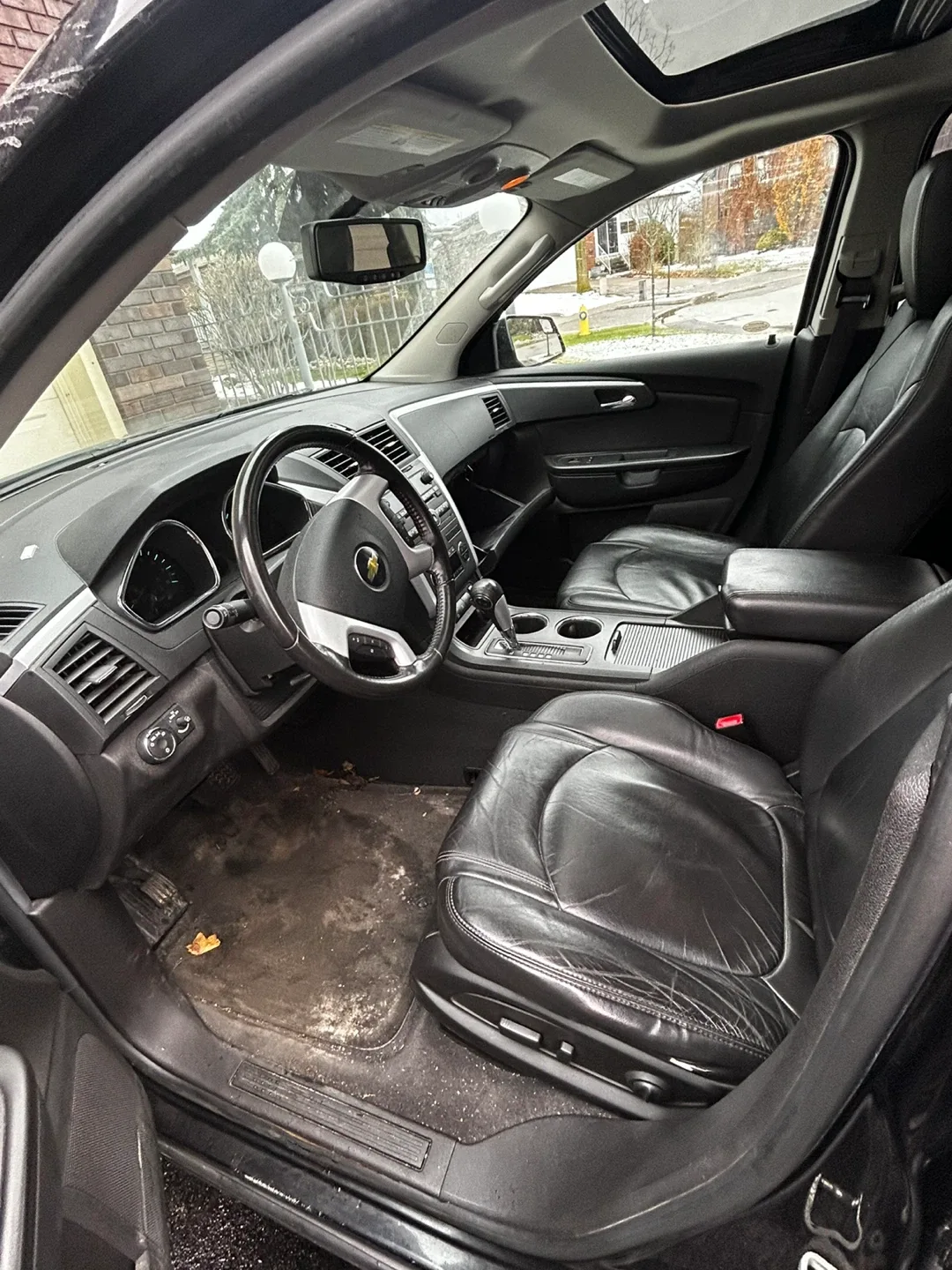 Chevrolet Traverse SUV image indicator(5)