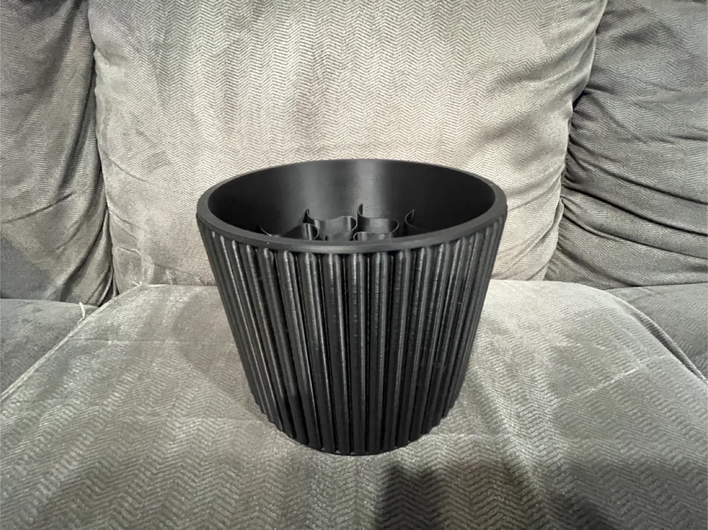 Black Makeup Brush Holder image indicator(5)