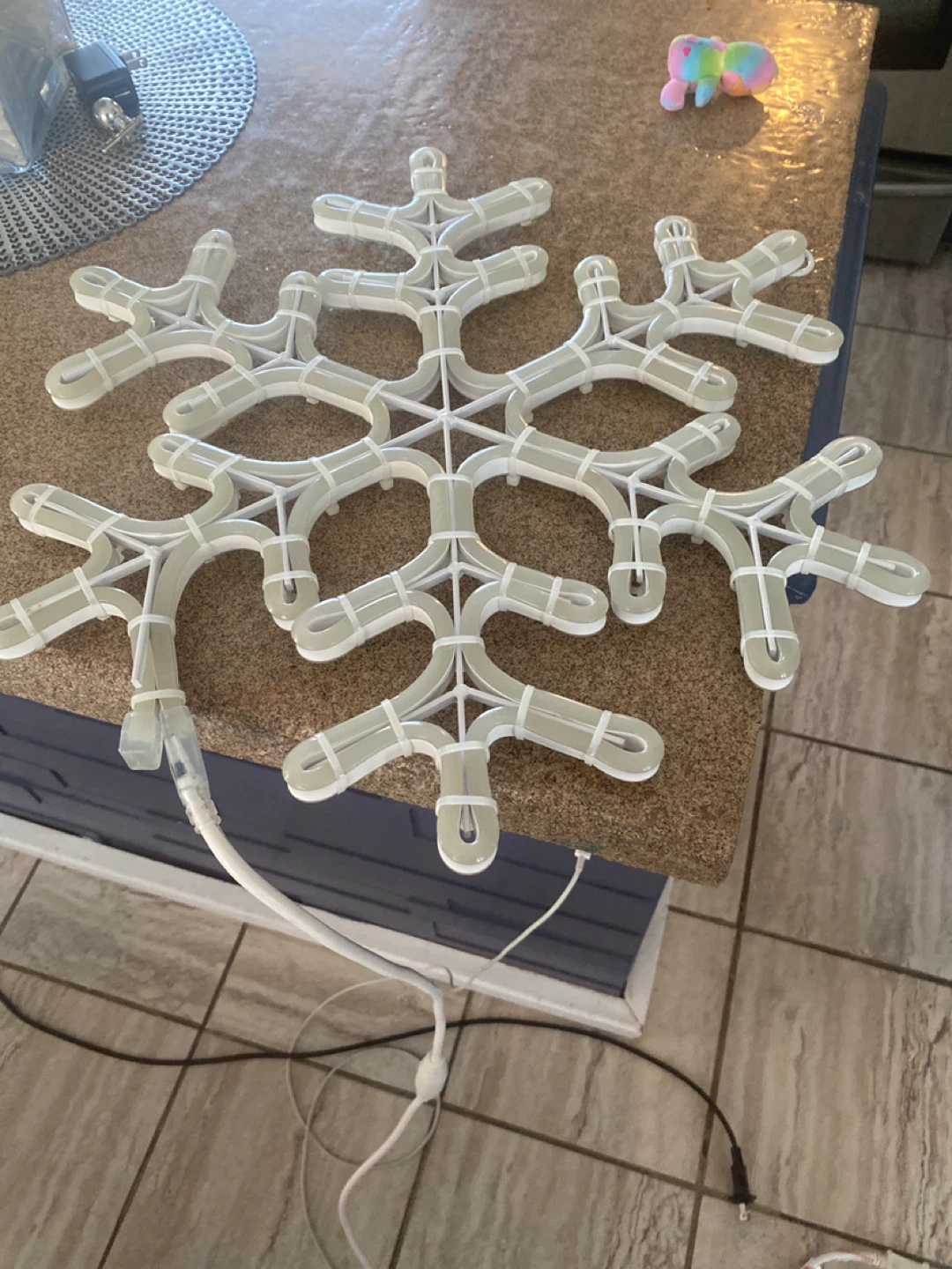 Snowflake Light - Indoor/Outdoor Decor - photo 2