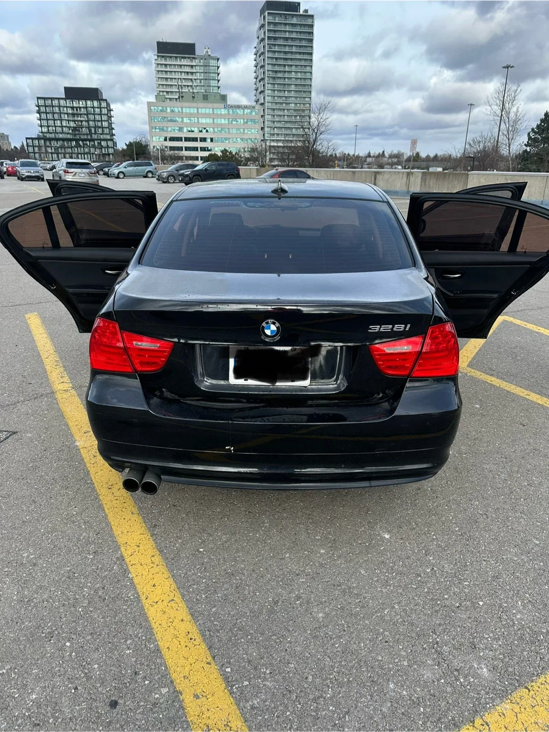 2011 Black BMW 328i image indicator(6)