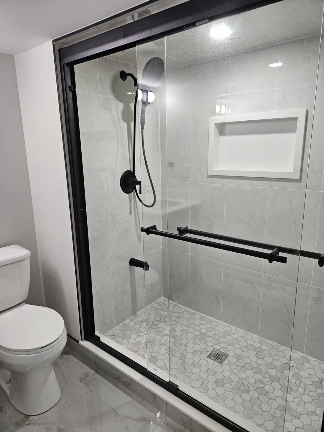 BRAND NEW - 2 Bedroom Basement for Rent image indicator(3)