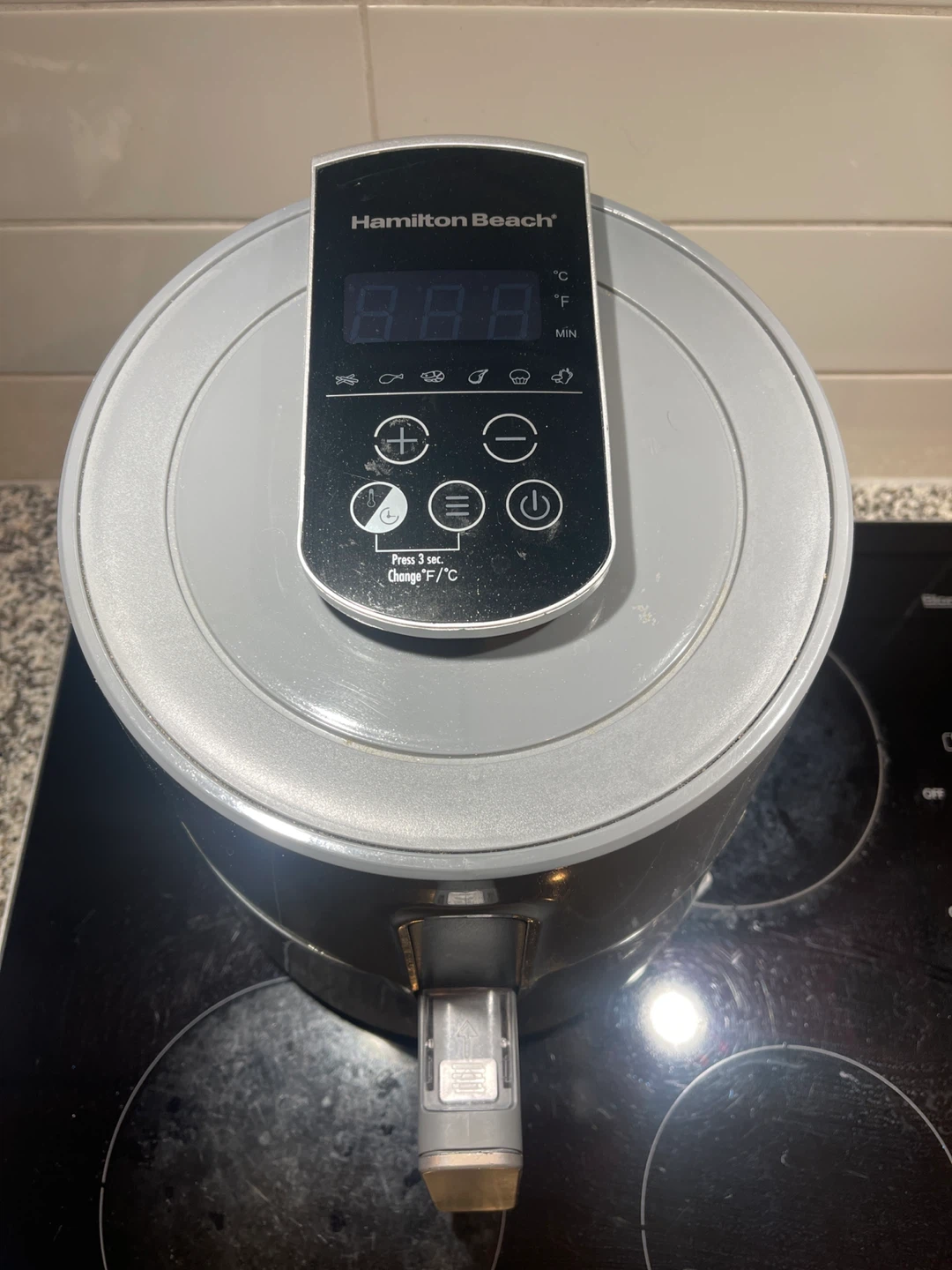 Hamilton Beach Air Fryer - photo 2