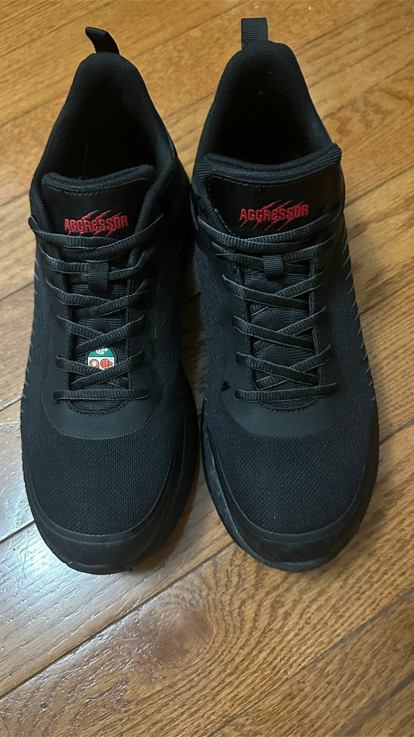 Aggressor Black safety shoes image indicator(2)