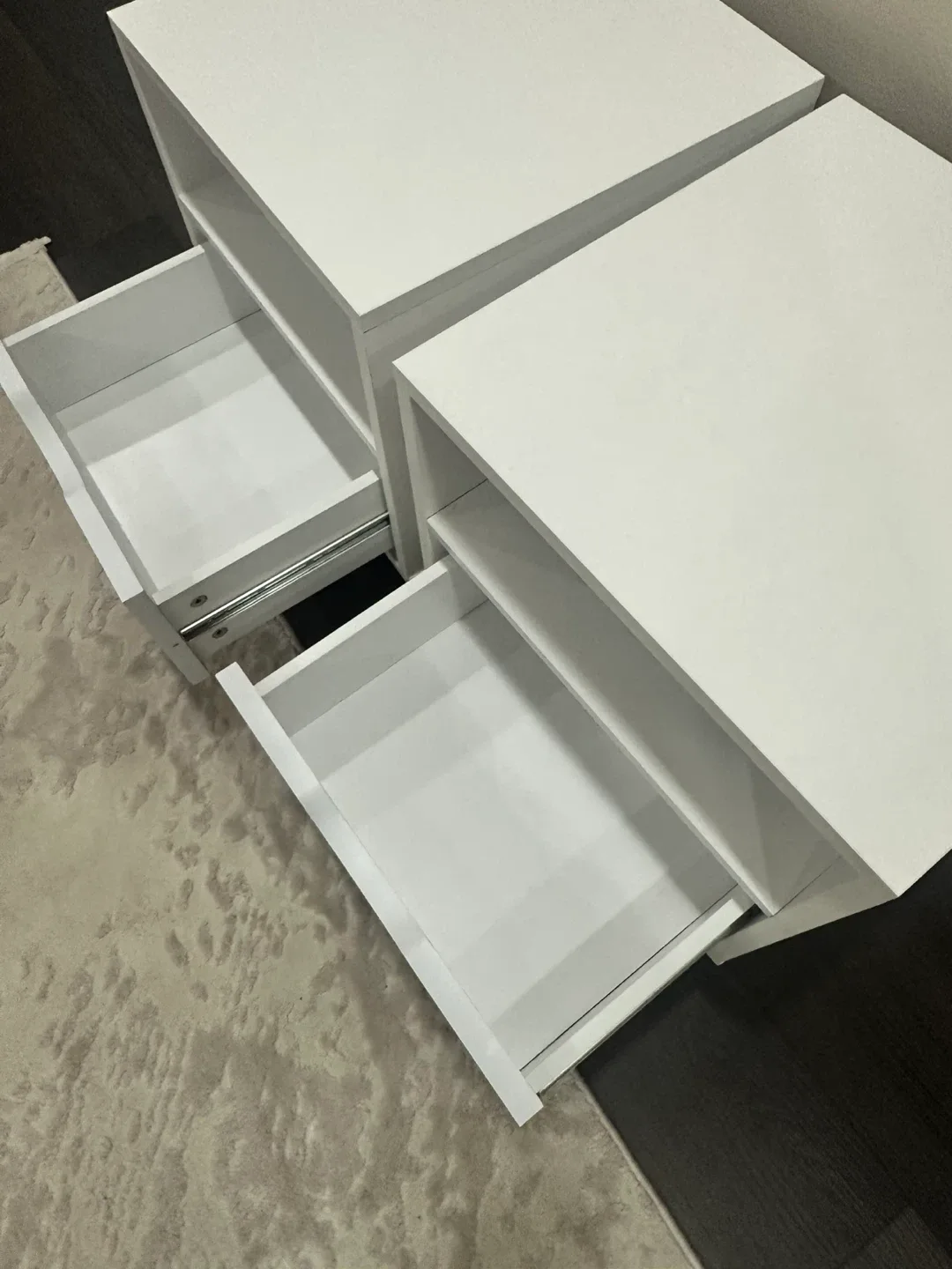 White Nightstands image indicator(4)