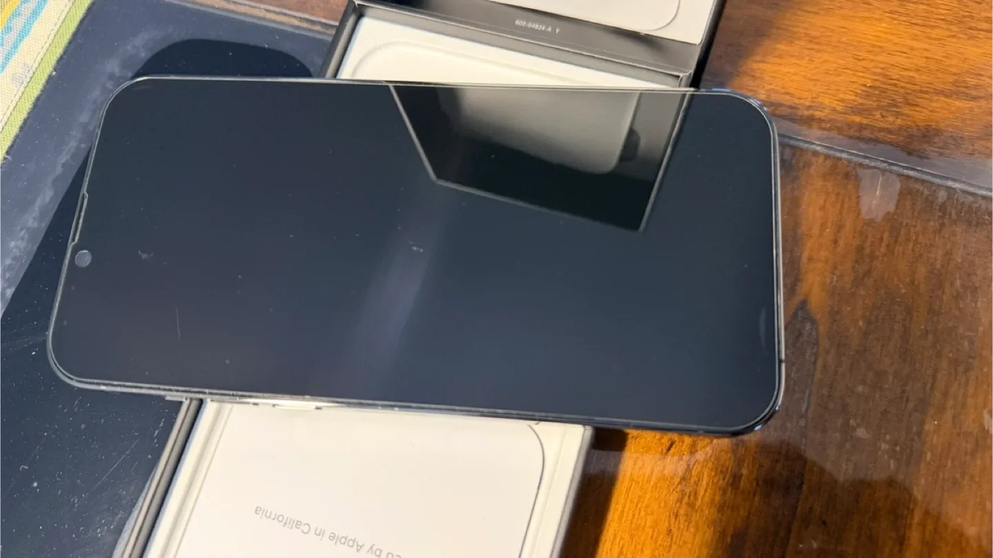 Apple iPhone 13 Pro Max - Excellent Condition! image indicator(2)