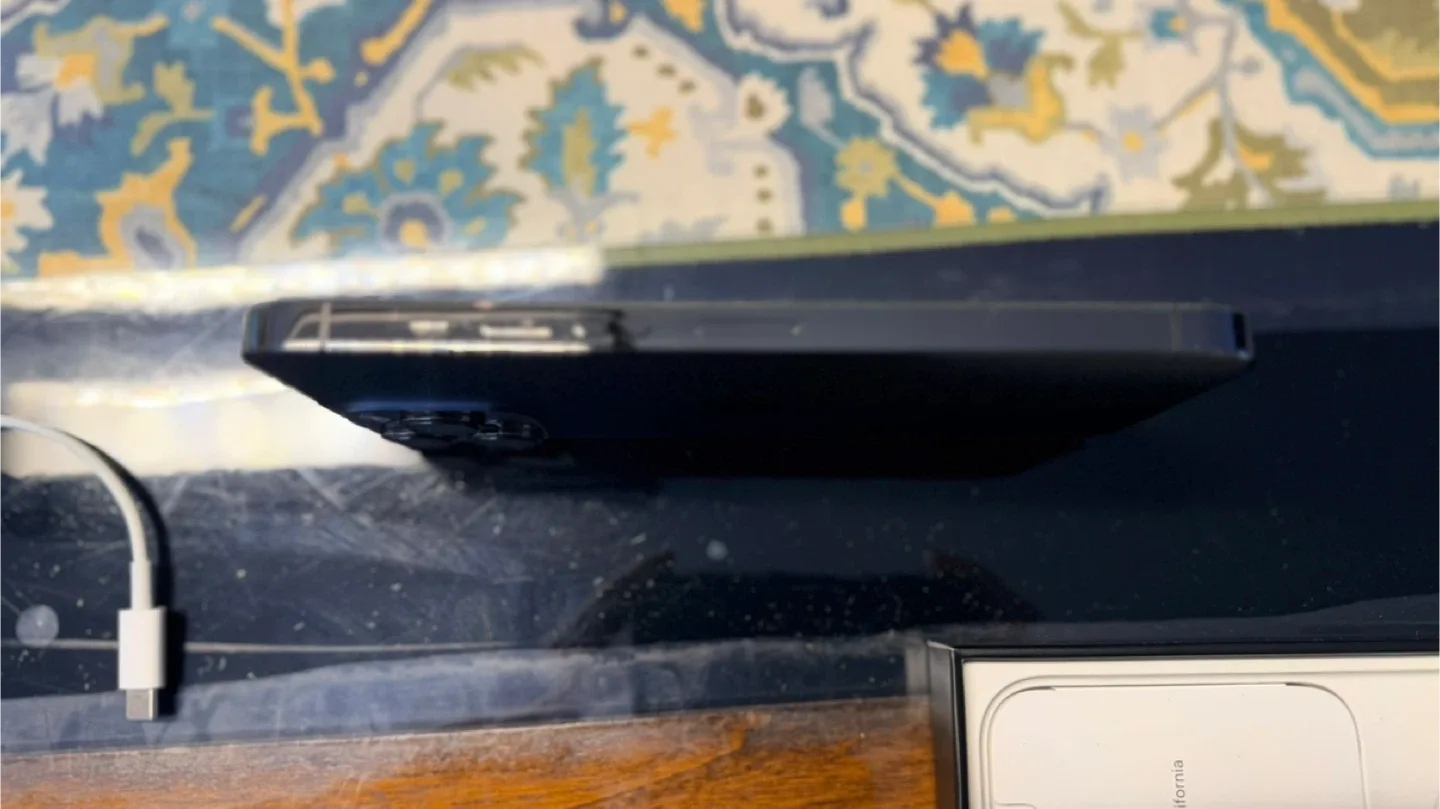 Apple iPhone 13 Pro Max - Excellent Condition! image indicator(7)