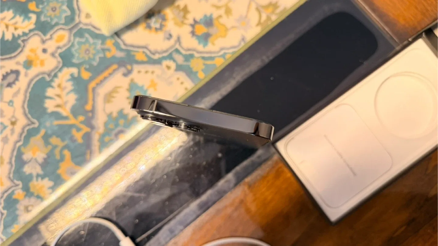 Apple iPhone 13 Pro Max - Excellent Condition! image indicator(8)