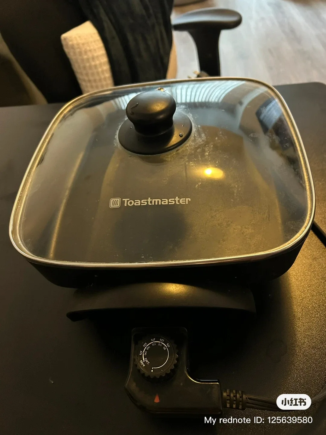Toastmaster Electric Skillet with Lid image indicator(2)