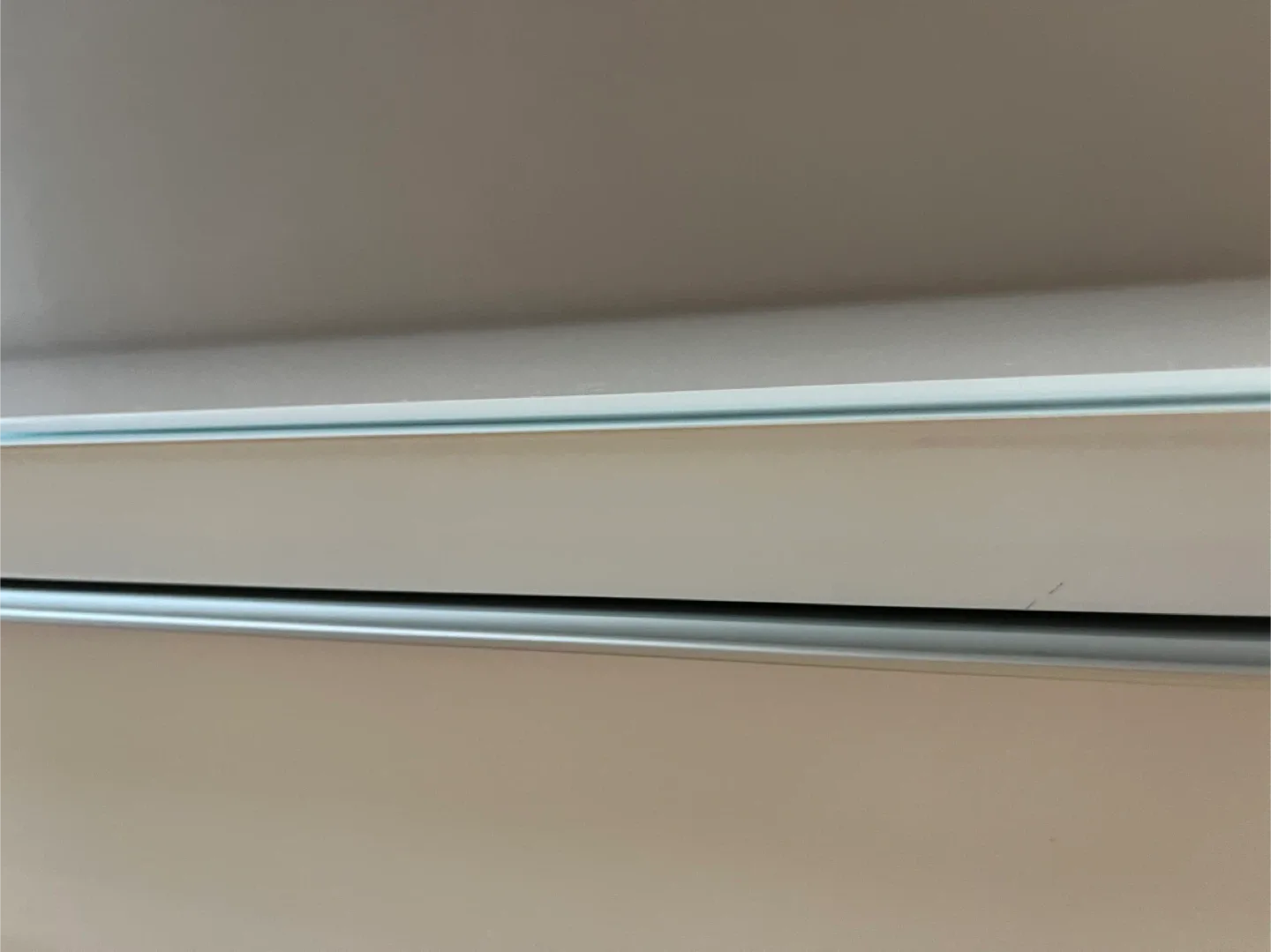 White Desk with Glass Top image indicator(3)