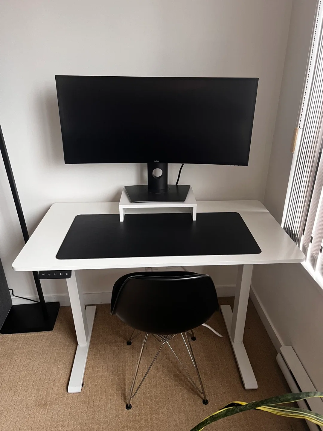 Standing Desk + Dell Curved 34’’ Monitor + Cable holder + Stand