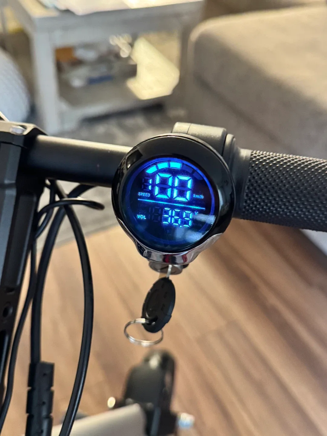 Tomahawk E532 Mobility Everywhere Scooter image indicator(3)