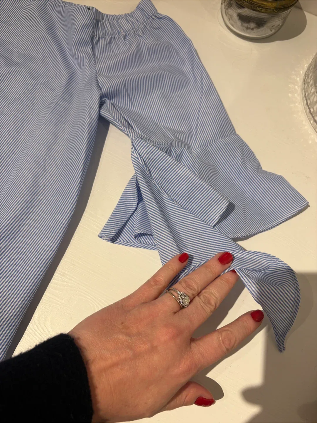 Off the Shoulder Top - Size L image indicator(3)