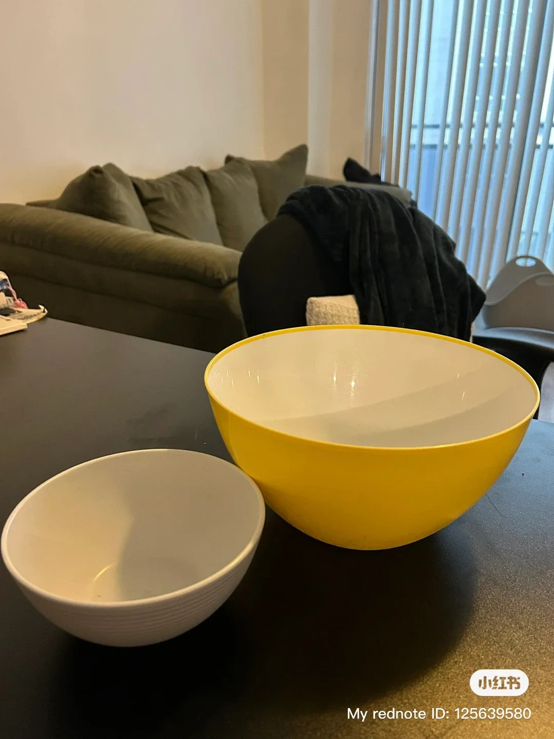 Yellow & White Mixing Bowls - Set of 2