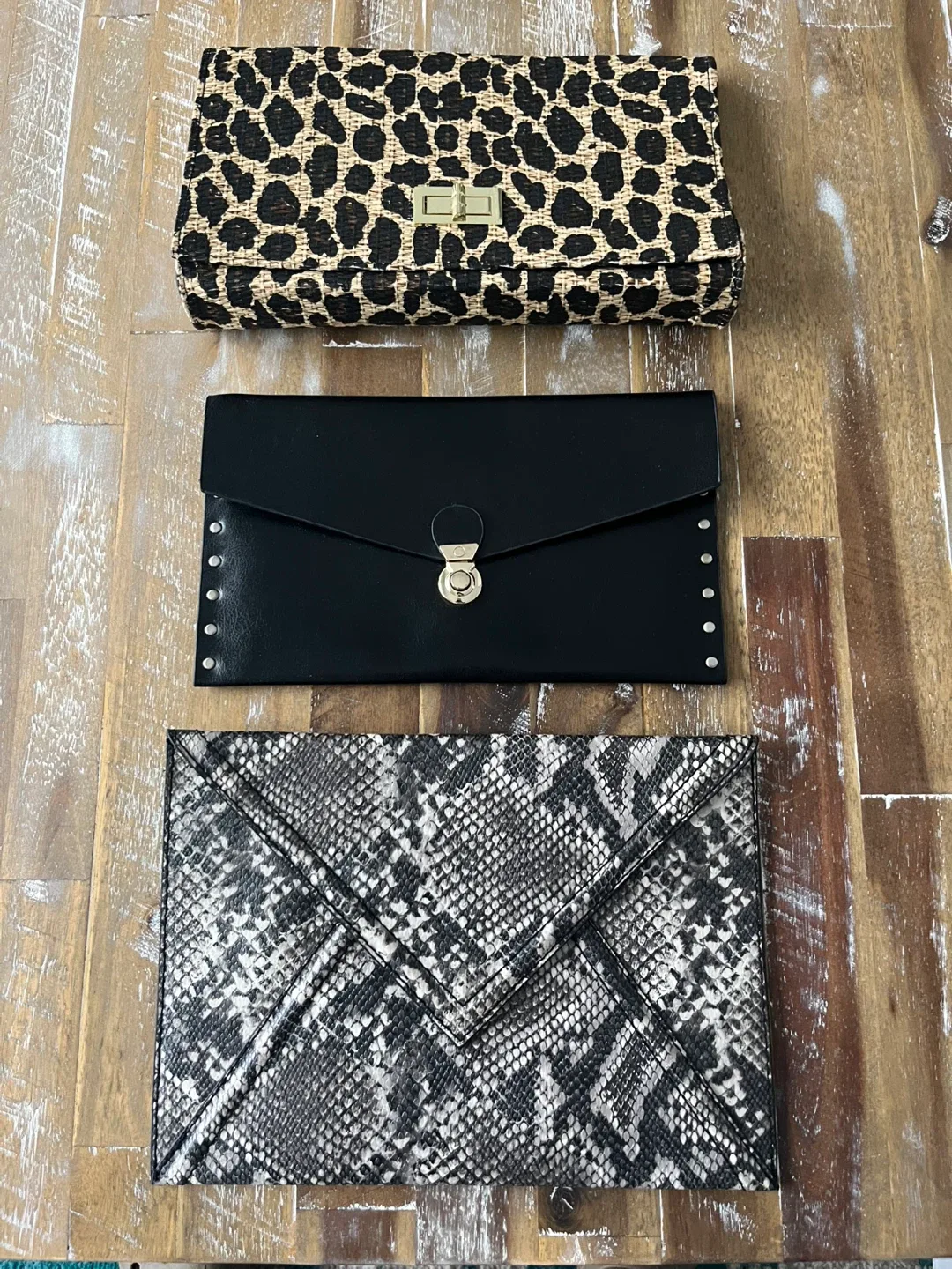 Set of 3 assorted clutches