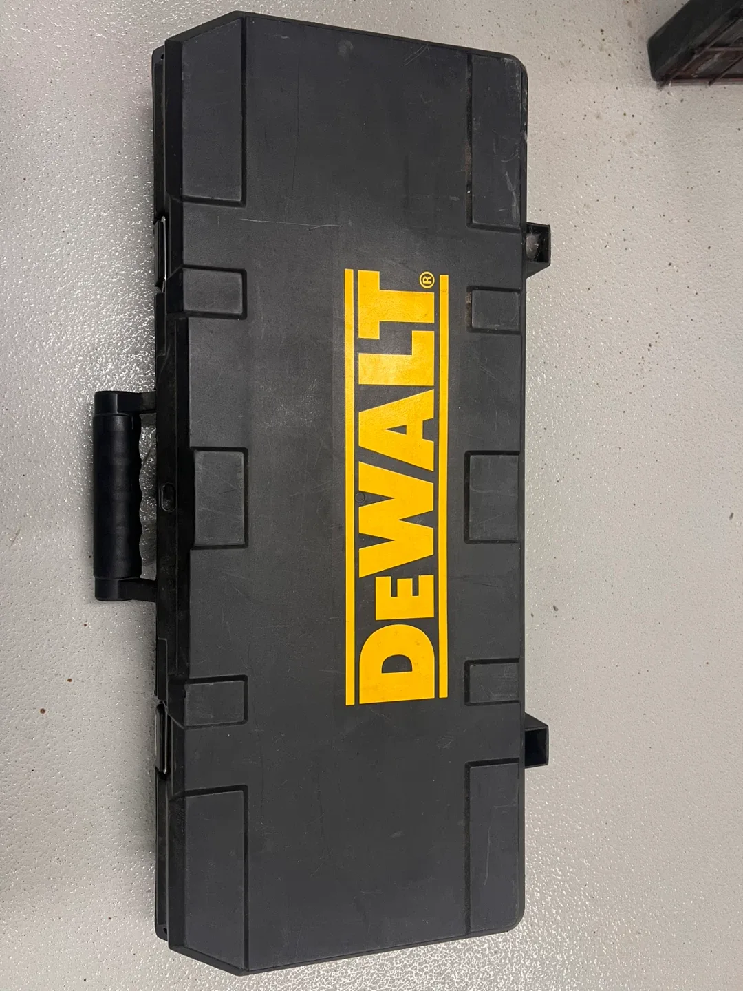 DeWalt right angle  Drill with Case image indicator(2)
