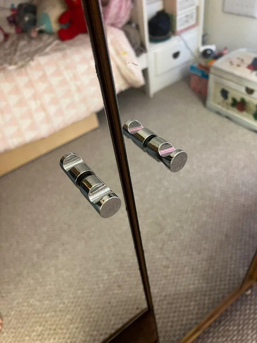 Vintage Vanity Set with Mirror and Nightstands image indicator(4)