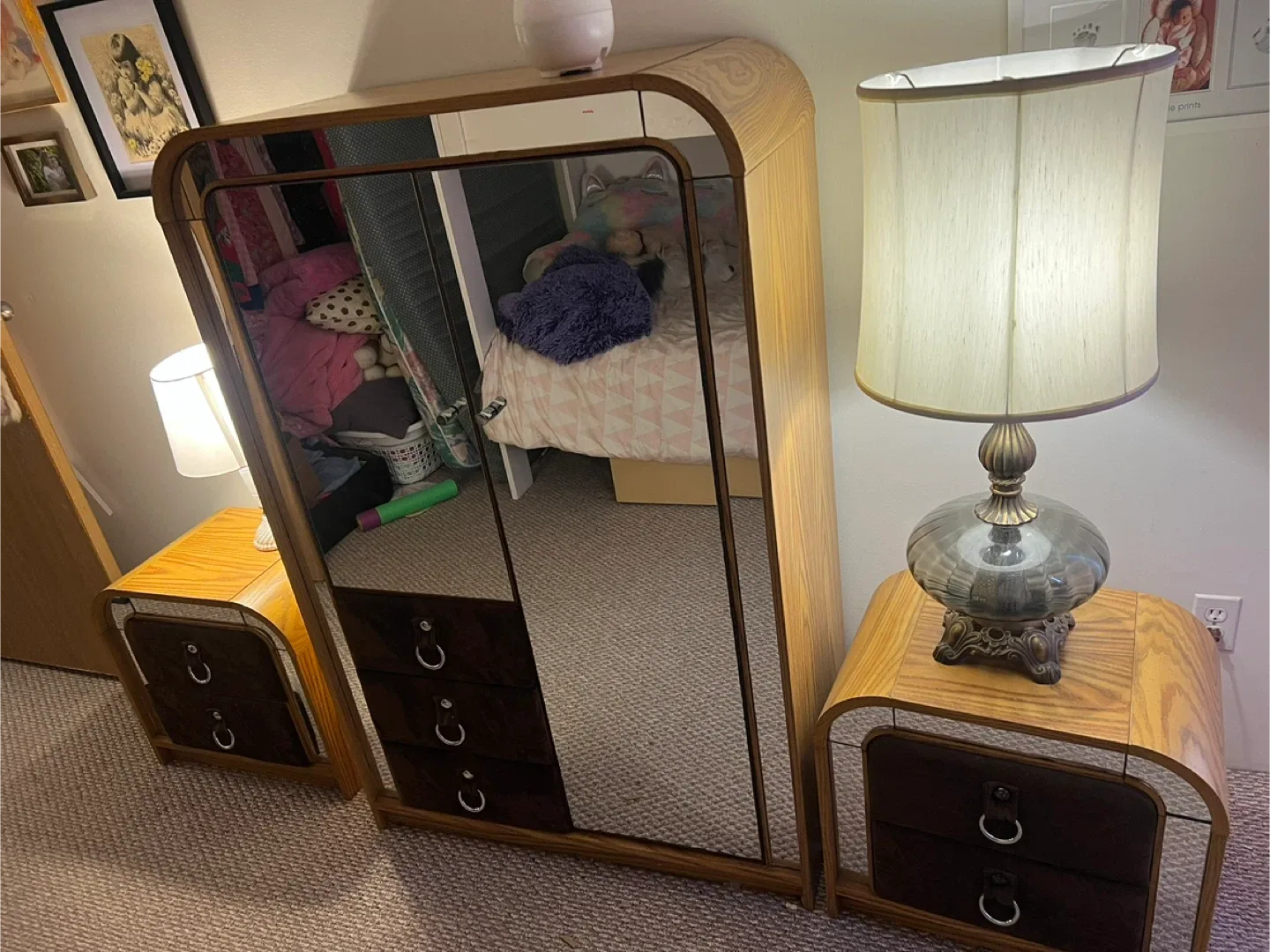Vintage Vanity Set with Mirror and Nightstands image indicator(2)