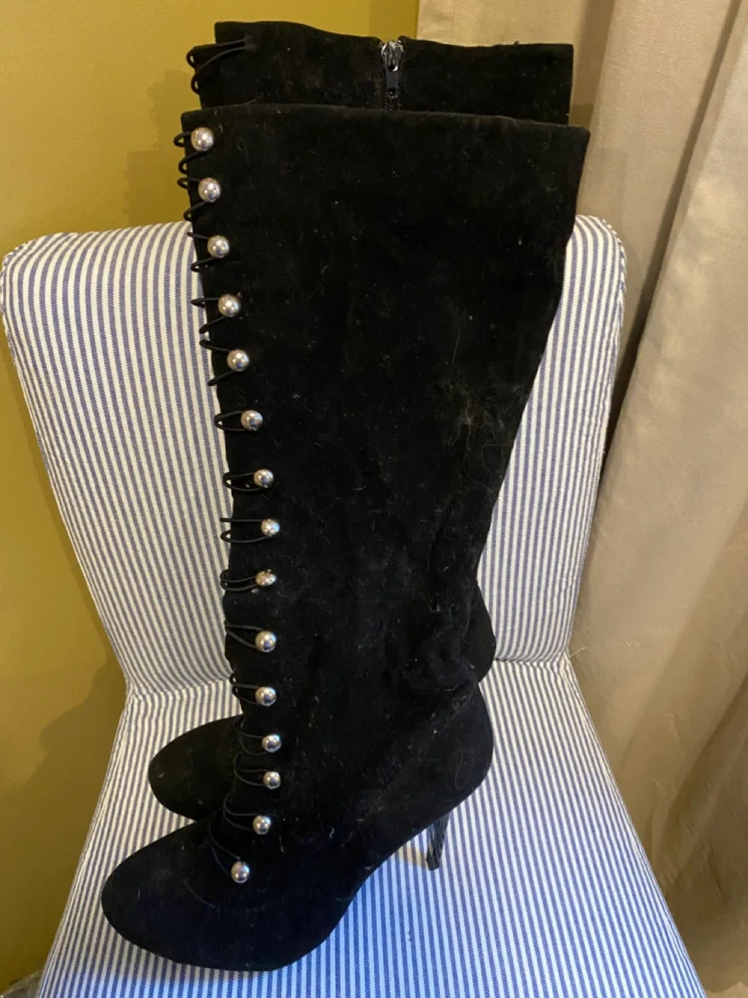 Black Suede Knee-High Heel Boots image indicator(3)