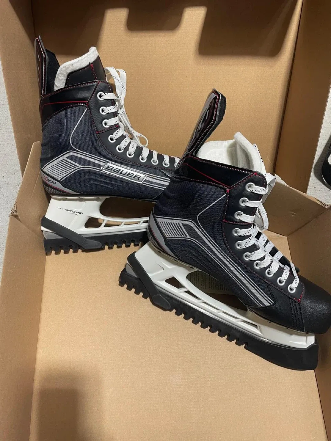 Bauer Vapor X300 Hockey Skates - Size 9