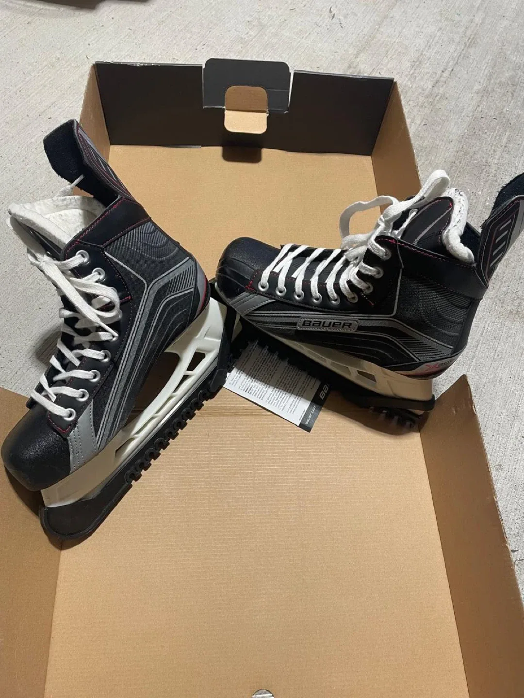 Bauer Vapor X200 Ice Hockey Skates - Size 8