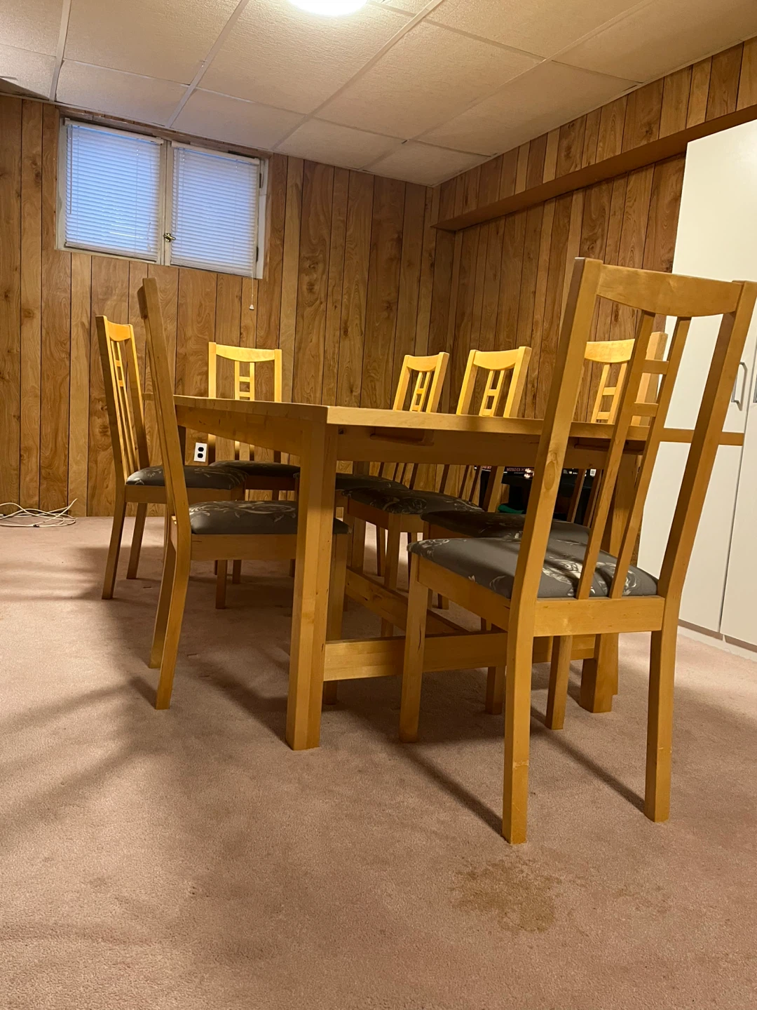 IKEA Extendable Dining table with 6 chairs - photo 3