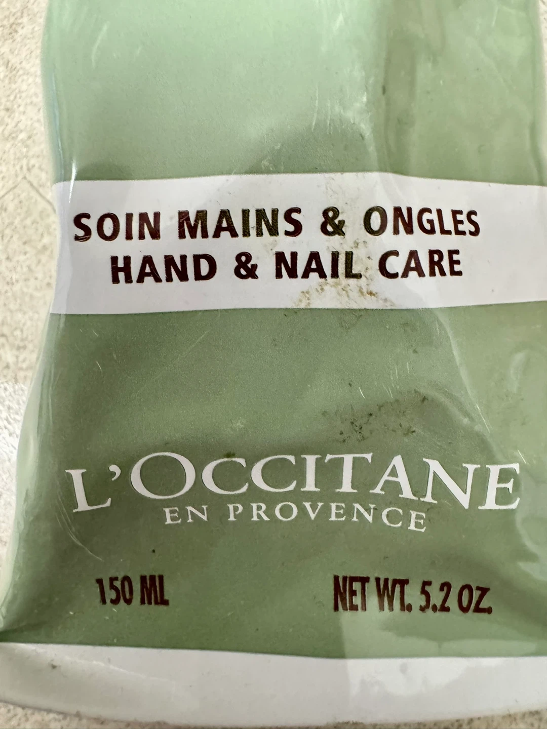 L'Occitane Amande Hand & Nail Care 150ml - photo 3