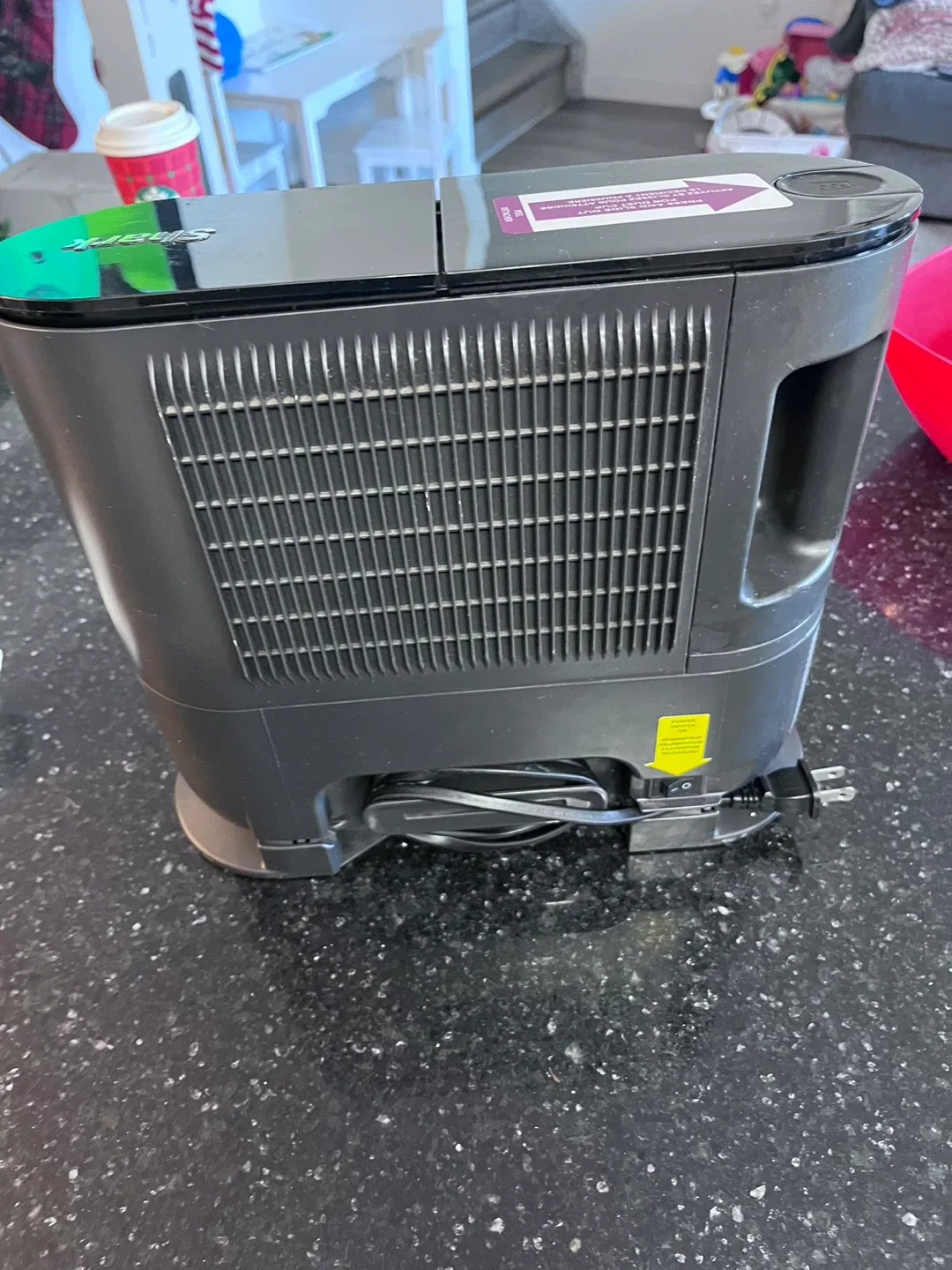 Shark IQ Robot Vacuum with Self-Empty Base image indicator(5)