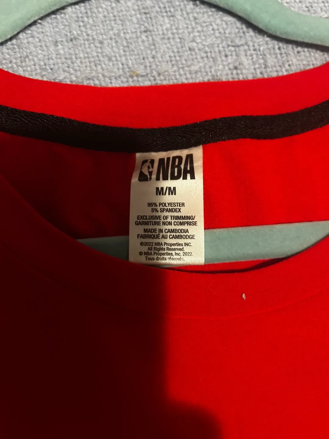 NBA Toronto Raptors Red T-Shirt - Size M image indicator(4)