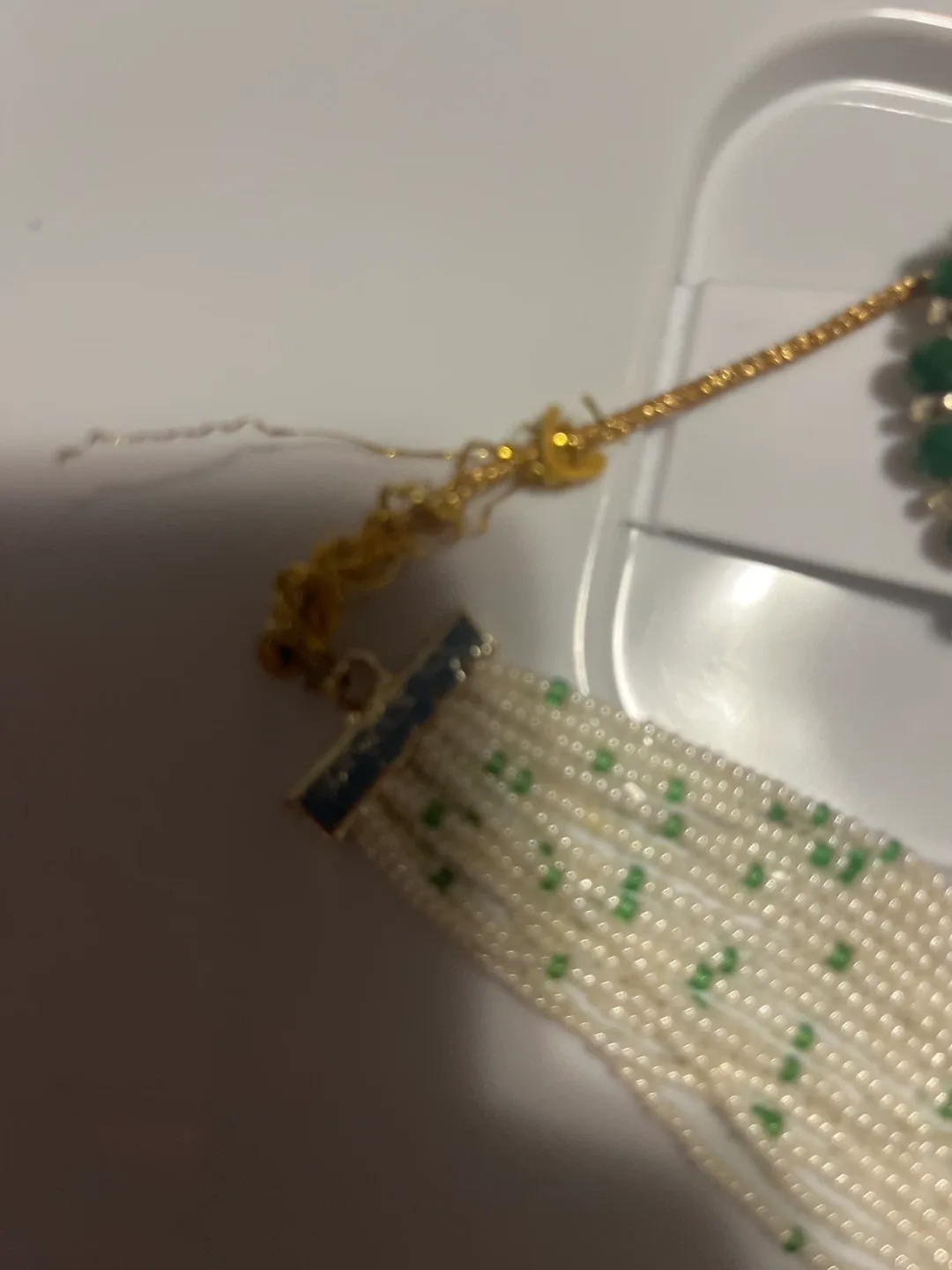 Choker and Earring Set - Green and Gold image indicator(2)