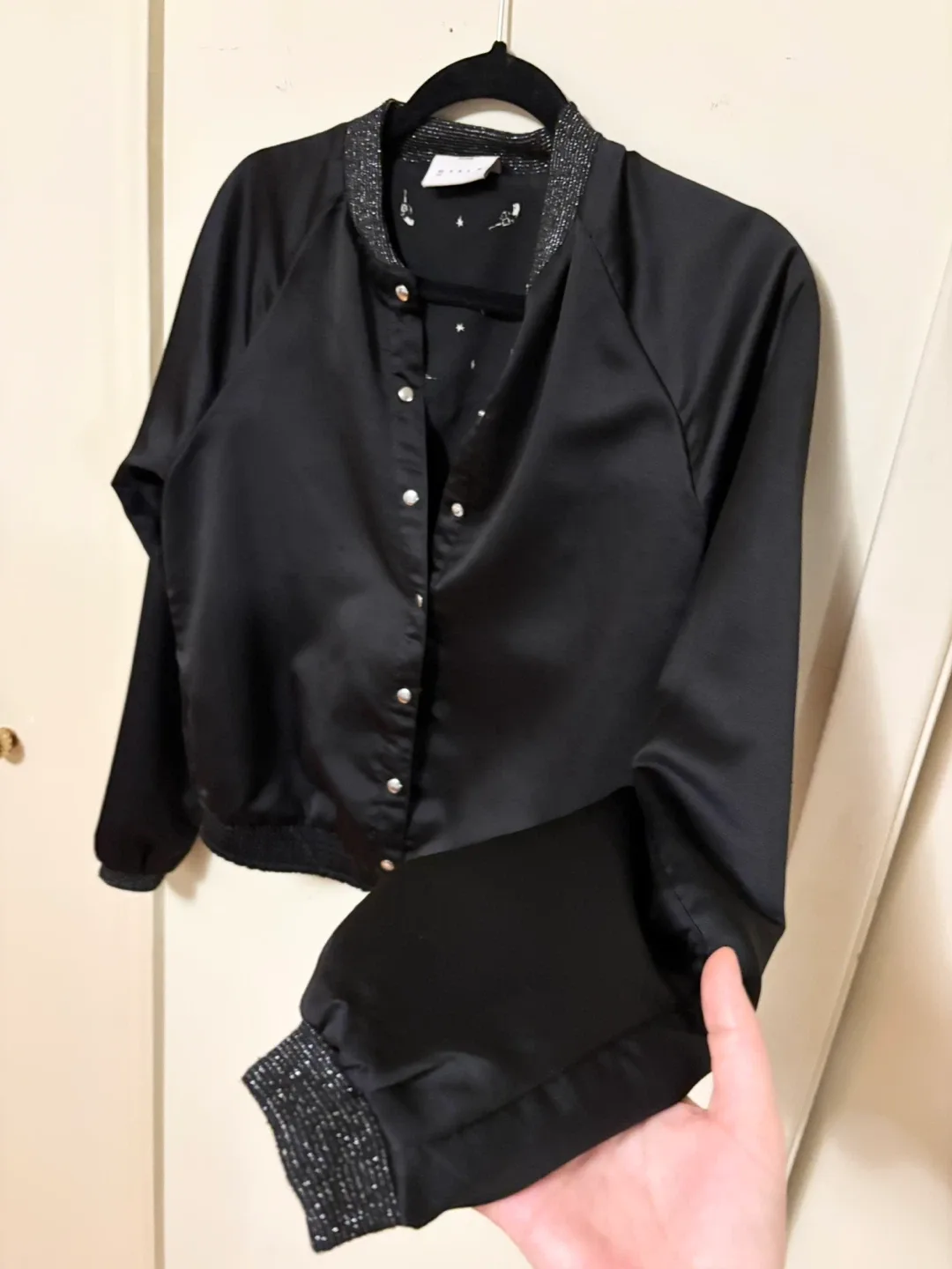 Vero Moda Black Bomber Jacket - Size XS image indicator(3)