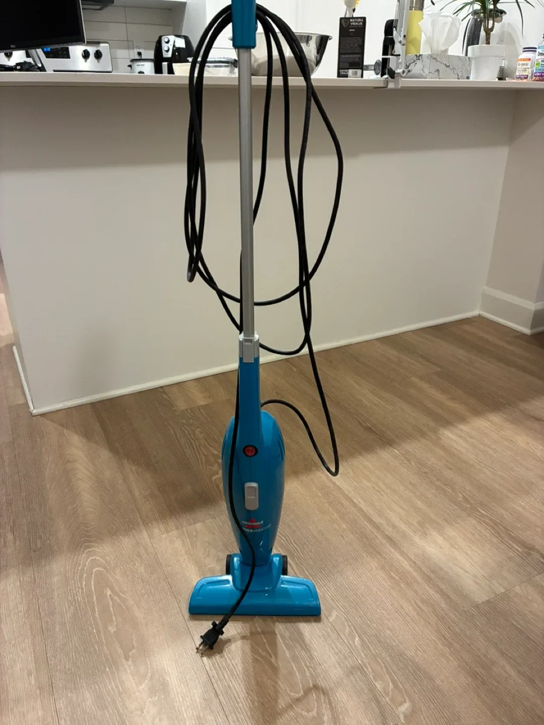 Bissell FeatherWeight Stick Lightweight Bagless Vacuum
