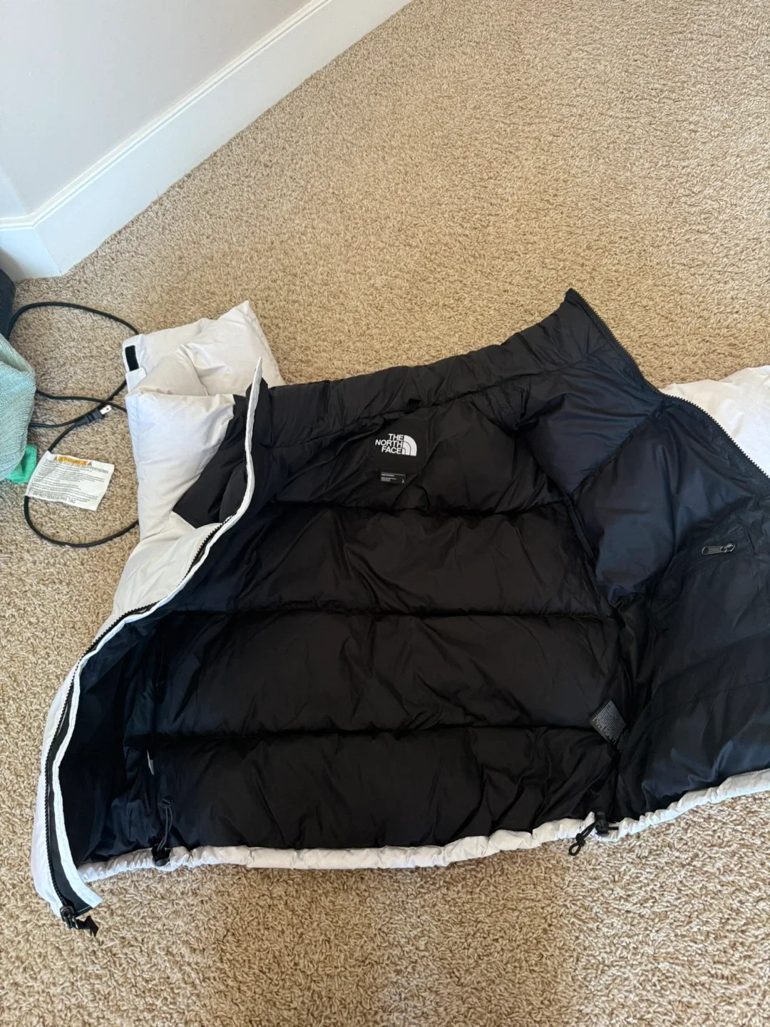 The North Face Nuptse Puffer Jacket - White & Black image indicator(2)