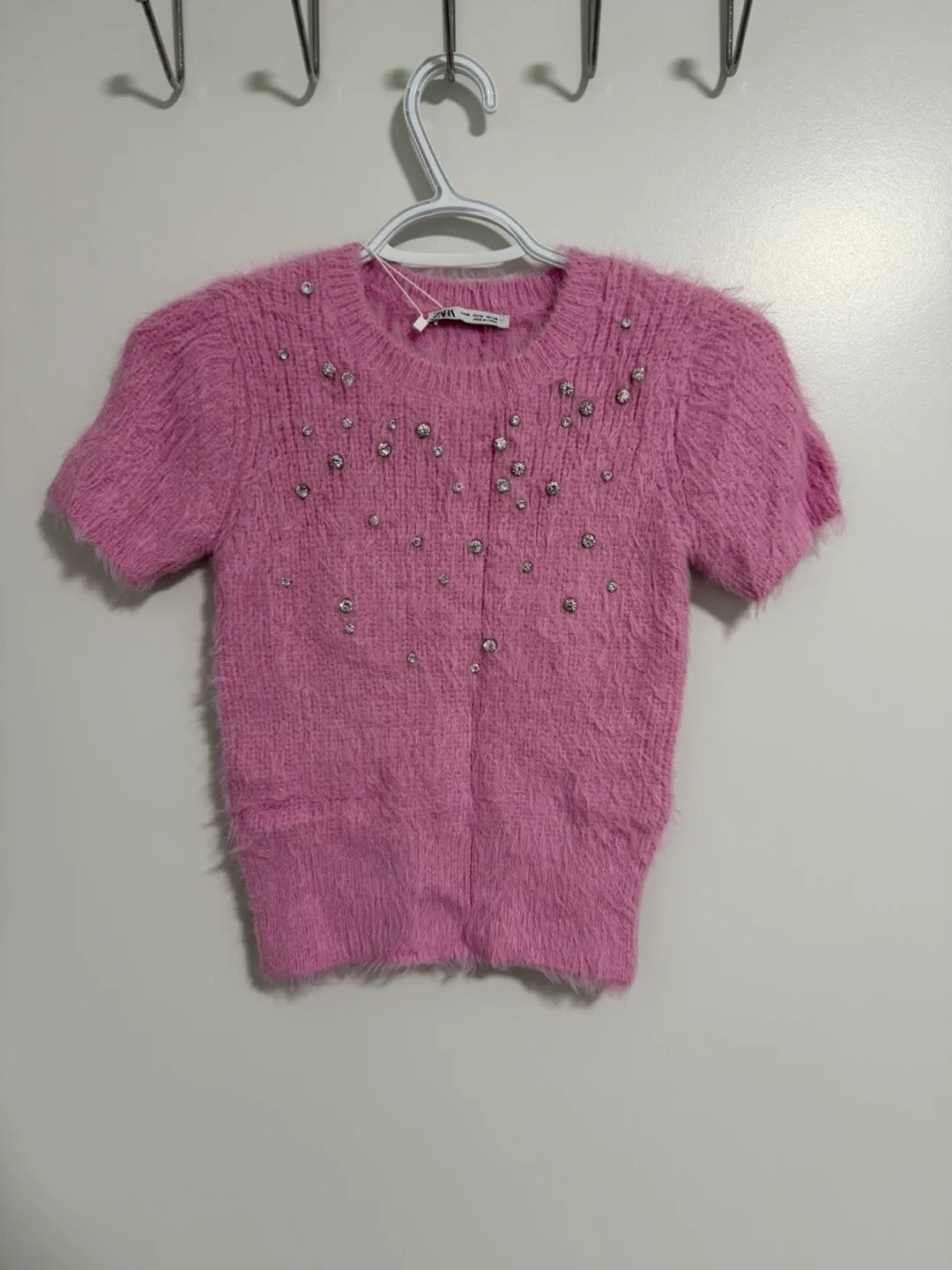 NWT- Zara Pink Embellished Fuzzy Top - Size M image indicator(3)