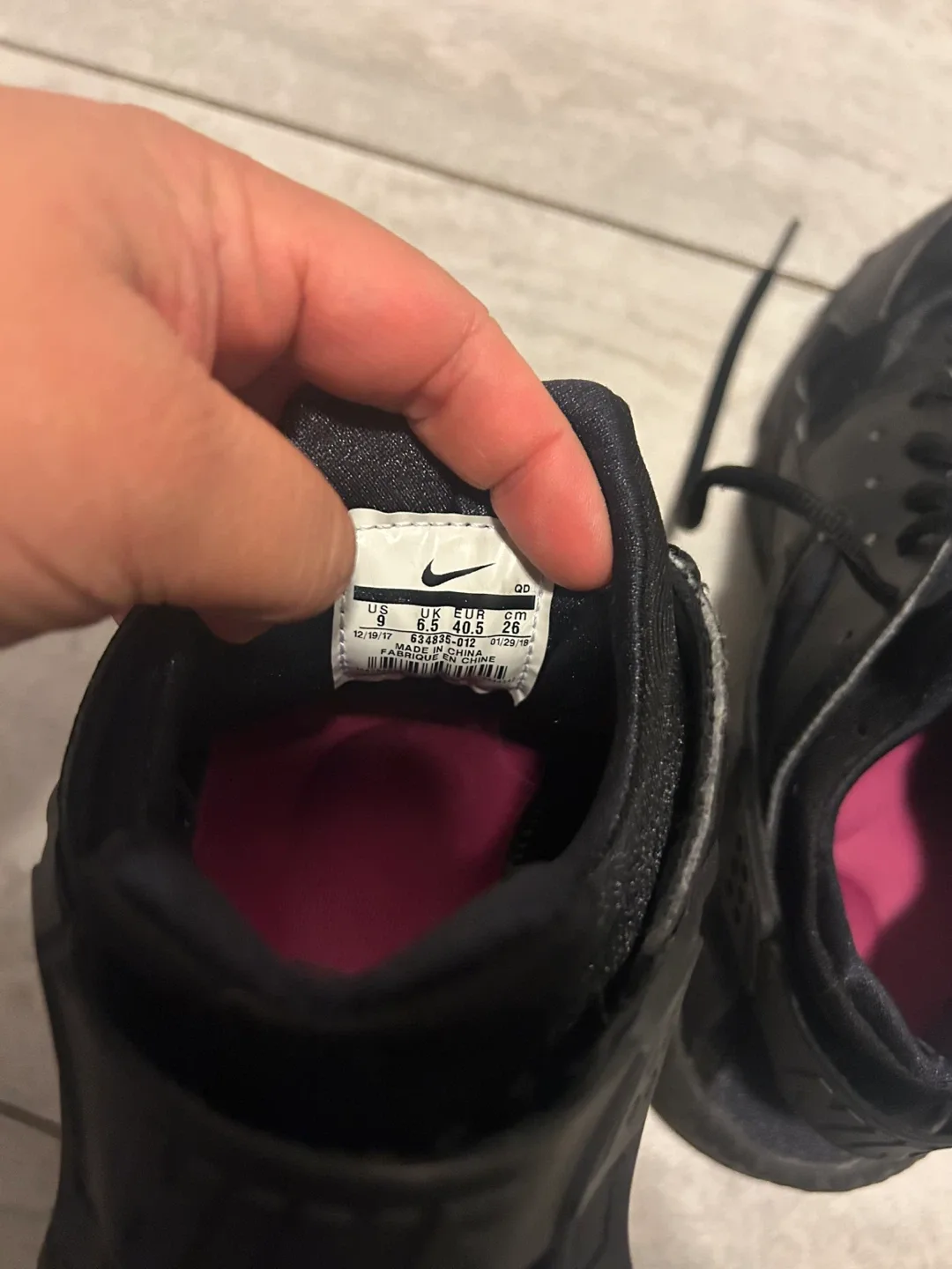 Nike Huarache Run GS image indicator(7)