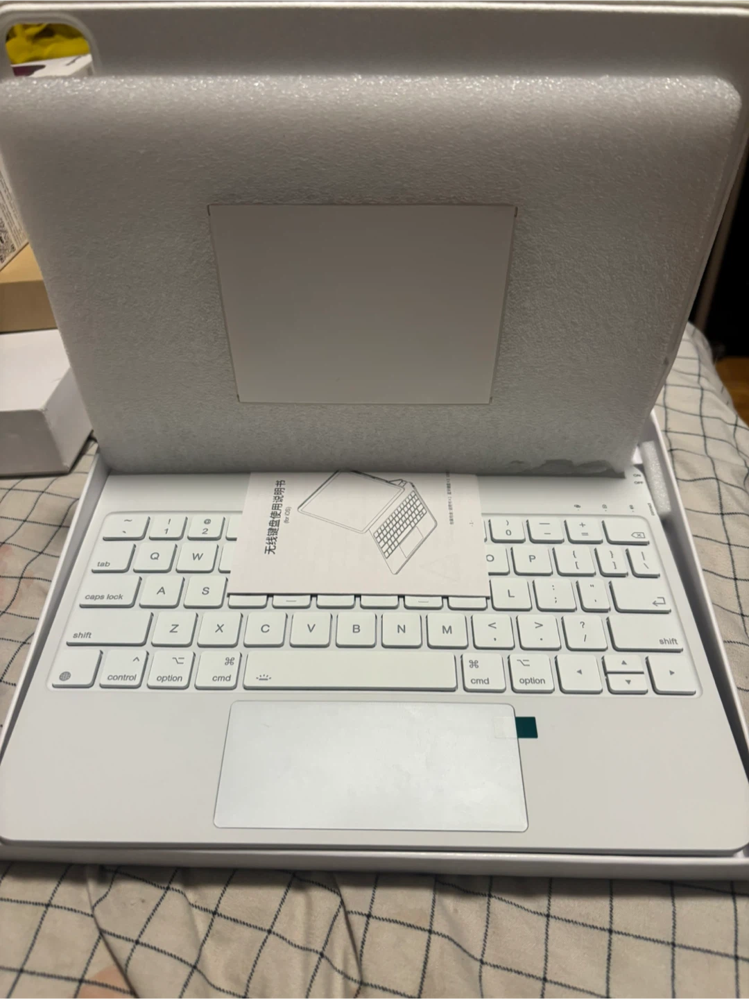 Apple Magic Keyboard for iPad Pro 11-inch - white - photo 2
