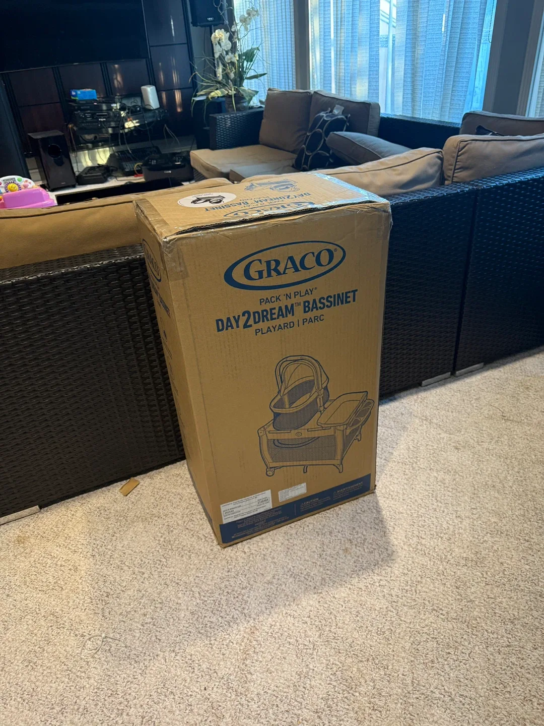 Graco Pack 'n Play Day2Dream Bassinet Playard - New in Box!